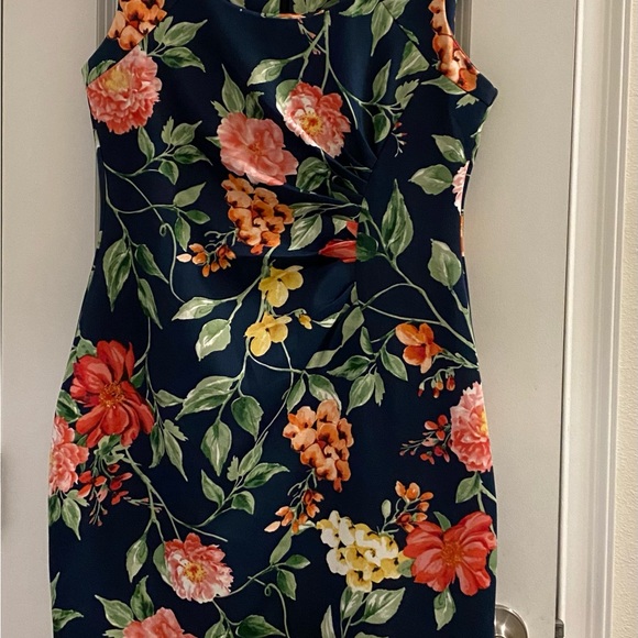 Shelby & Palmer Floral-Printed Dress - Picture 3 of 4